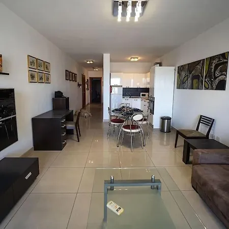 Smart In Area Apartment